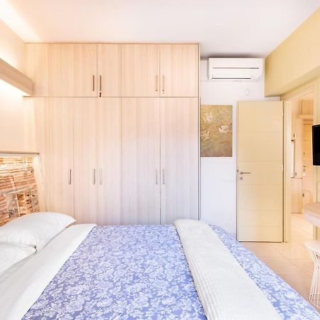 Acropolis Suites - Where Else In Athens? Esterno foto
